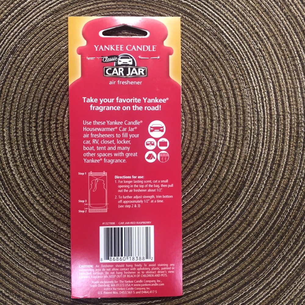 Yankee Candle Red Raspberry Classic Jar Car - Picture 3 of 4
